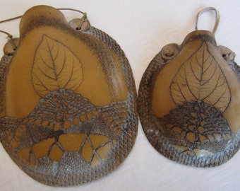 Satz von zwei handgefertigte Keramik Wandtasche/Pflanzer Garten Kunst Wandkunst Made in Israel