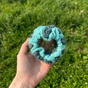 Two Color Scrunchie Crochet - Etsy display picture 2