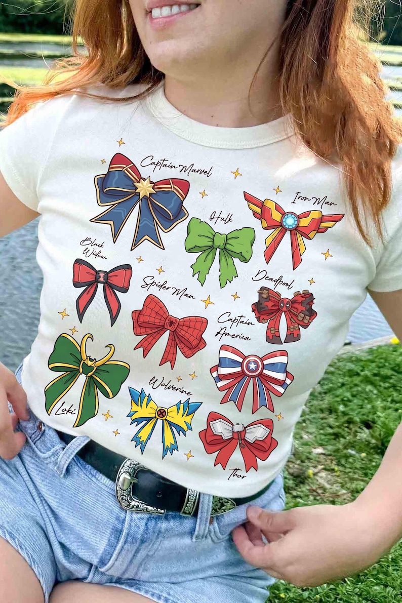 スーパーヒーローにインスパイアされたコケットボウシャツ、スーパーヒーローコケットシャツ、マーベルスーパーヒーローコケットTシャツ、ディズニーマーベルファミリーマッチングシャツ 画像 2