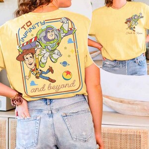 Camiseta de Disney Pixar Toy Story: Infinito y más allá, camiseta de Buzz Lightyear y Woody, camiseta de Toy Story Land, Magic Kingdom, viaje familiar a Disney imagen 6