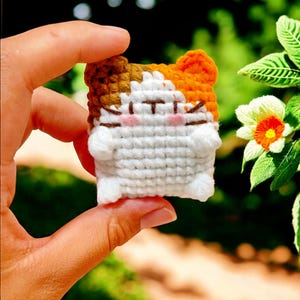 Schema all&#39;uncinetto per un gatto, schema all&#39;uncinetto per un gattino amigurumi, portachiavi all&#39;uncinetto per un gatto amigurumi, schema all&#39;uncinetto per un gattino, schema all&#39;uncinetto per un gatto di peluche