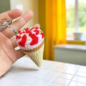 Porte-clés crème glacée au crochet, cornet de crème glacée Amigurumi, cadeau bricolage pour jouer à manger, modèle facile pour les débutants, téléchargement immédiat au format PDF