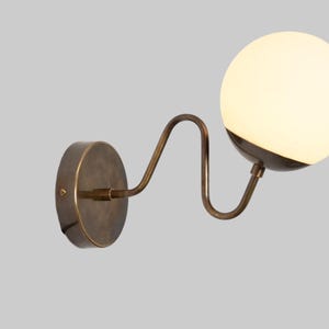 Single globe Italian ZigZag  Spot Sconces wall lamp Brass Fixture.