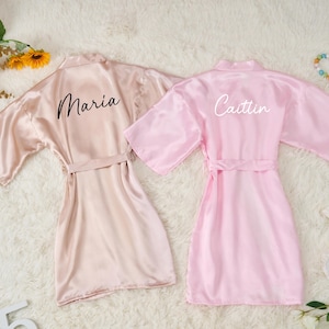 Accappatoi personalizzati per feste di compleanno in spa, accappatoi per neonati, accappatoio in raso per damigelle d&#39;onore, mini accappatoio per sposa, accappatoio per bambini, abito per damigelle d&#39;onore, accappatoi per bambini, regalo per bambini