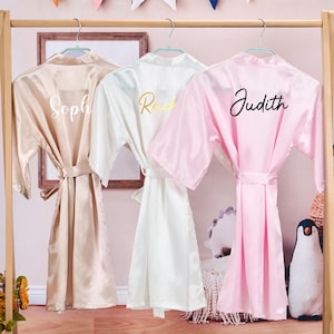 Flower Girl Robe,Personalized Kids Robes,Sleepover Party Robes,Kids Satin Robes,Toddler Robe,Sorority Gift,Flower Girl Wedding Gift