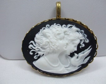 Sisters Cameo Necklace Pendant Sisters or Friends or Mother and Daughter Black and White Chain Included with Pendant
