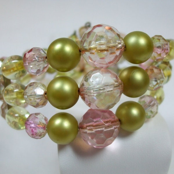 Vintage Beaded Bracelet  Beautiful Unique Pink and Green Beads