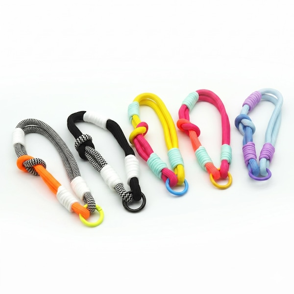 Correa de muñeca multicolor con cuerda: cordón para teléfono con pestaña transparente.