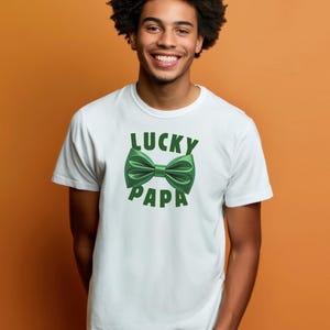 Lucky Papa St. Patrick&#39;s Day T-Shirt: Soft Cotton Unisex Tee