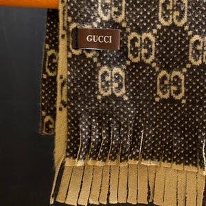 Vintage Amazing Gucci Brown and Beige Cashmere Scarf