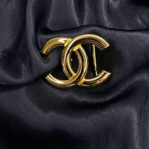 Auth Chanel Silver Metal Embossed Big CC Logo Black Patent Leather Belt -Size 80 Chanel Logo Metal - Etsy main image 3