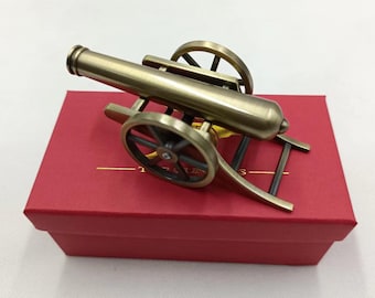 Modello in metallo del cannone dell'Arsenal, regalo per gli appassionati di calcio