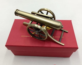 Decorazione da scrivania in metallo fatta a mano con cannone dell'Arsenal, regalo per i fan, pre-ordine