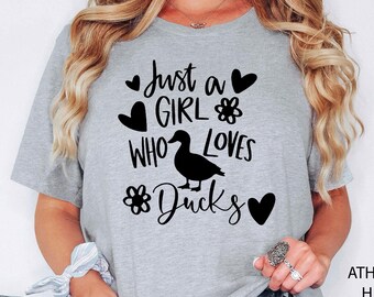 Just A Girl Who Loves Ducks Shirt, Ducks T-shirt, Animal Lover Shirt , Duck Mom Shirt, Cute Ducks Shirt, Funny Farmer Shirt, Ducks Lover Tee