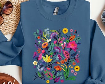 Wildflower Sweatshirt, Wild Flowers Shirts, Floral Tshirt, Flower Shirt, Gift for Women, Ladies Shirts, Best Friend Gift, Nature Lover Shirt