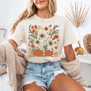 Boho Fall Floral Shirt, Retro Fall shirt, Autumn Vibes Shirt, Pumpkin Season Graphic Tee, Vintage Fall Pumpkin Aesthetic Vintage Fall Shirt bild 4