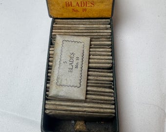 Vintage One Gross Blades No 19 Razor Blade Tin Box For Razor