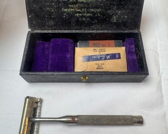 Enders Dollar Razor Set Vintage Safety Razor with Original Box and Blades