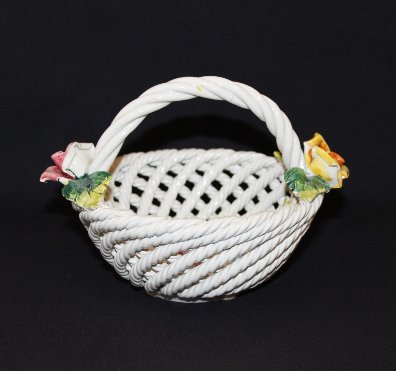 Porcelain Flower フローラルバスケット Porcelain Flower Basket - Etsy