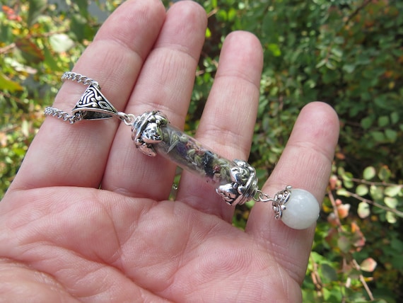 Travel Protection Amulet Necklace, Safe Travel Charm, Witchcraft Amulet, Wicca Intention Jewelry, Enchanted Pendant