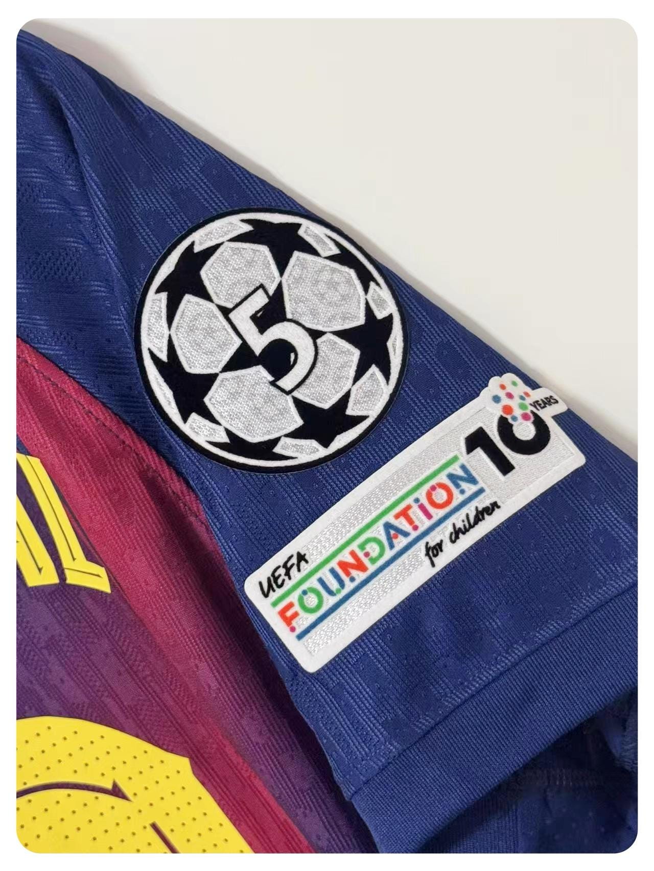 ラミーヌ・ヤマル選手直筆サイン入りバルセロナ25/26ユニフォーム