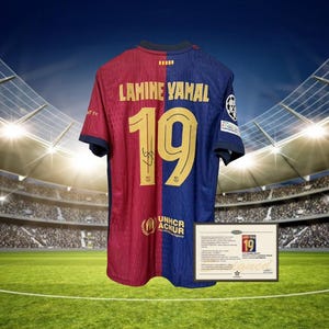 Camisa de futebol do FC Barcelona 24/25 assinada por Lamine Yamal