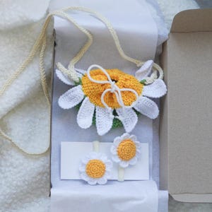 Crochet daisy crossbody bag Crochet handbag flower Shoulder bag gift Girl hair tie