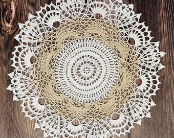 Tapete de encaje de crochet hecho a mano: centro de mesa de estilo vintage