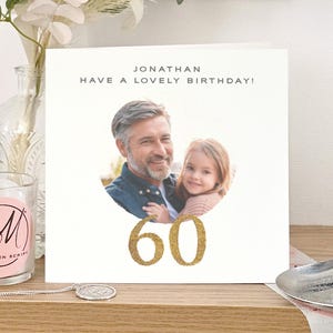 Carte d'anniversaire personnalisée en or brillant 60e, carte photo 60e anniversaire, carte 60e anniversaire de luxe, carte 60e anniversaire spéciale paillettes d'or