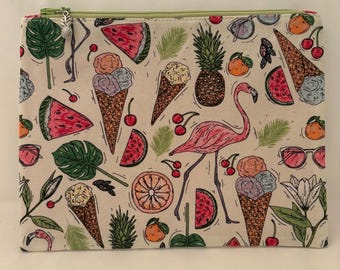 Tropical Print Zipper Pouch: Summer Vacation Cosmetic Bag