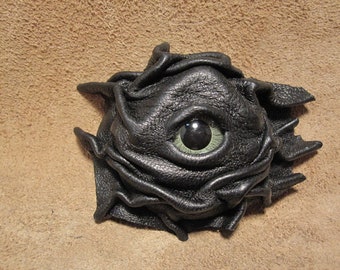 Grichel leather magnet - black with green carousel horse eye