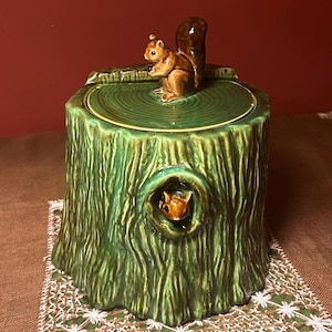Vintage 1950 Vallona Starr Cookie Jar | Squirrel on Tree Stump California Pottery | Mid Century Forest Animal Jar | Retro Tree Trunk