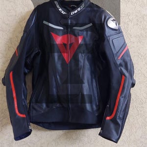 Dainese Motorbike Leather Jacket, Bikers Racing Leather Jacket