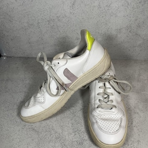 Veja V-10 Weiße Turnschuhe Sneakers Neon Gelb Lila Damen Größe 9 (US) Schuhe