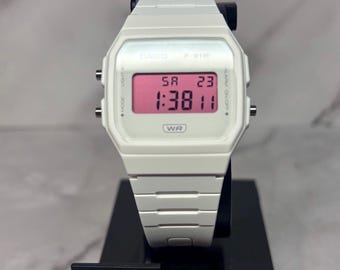 Custom White Casio F91W Pink Screen Mod