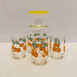 Vintage Handi-Serv Orange Juice Carafe Pitcher with 3 Juice Glasses VGC (A-7).