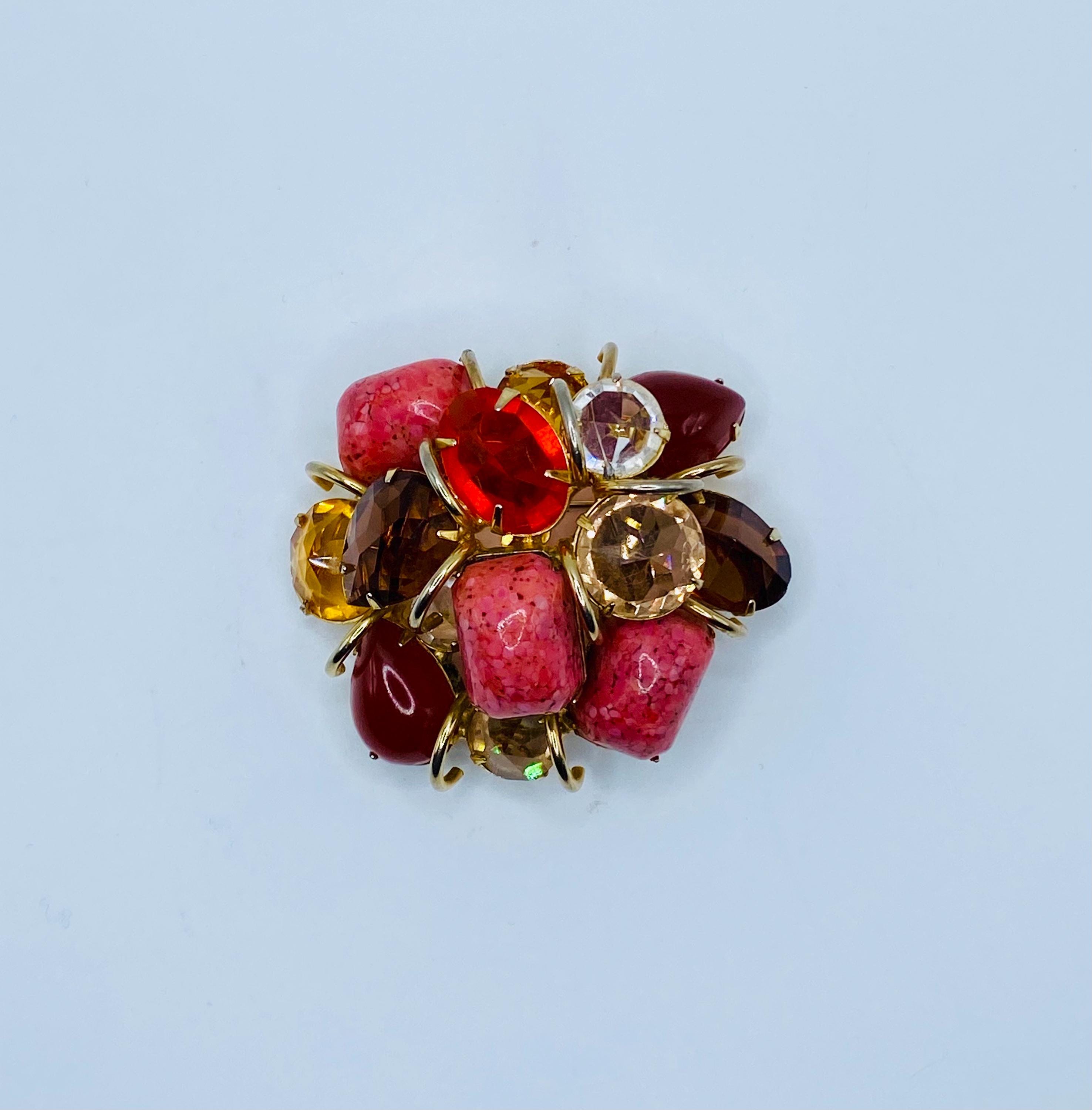 Vintage Vogue Brooch - Etsy