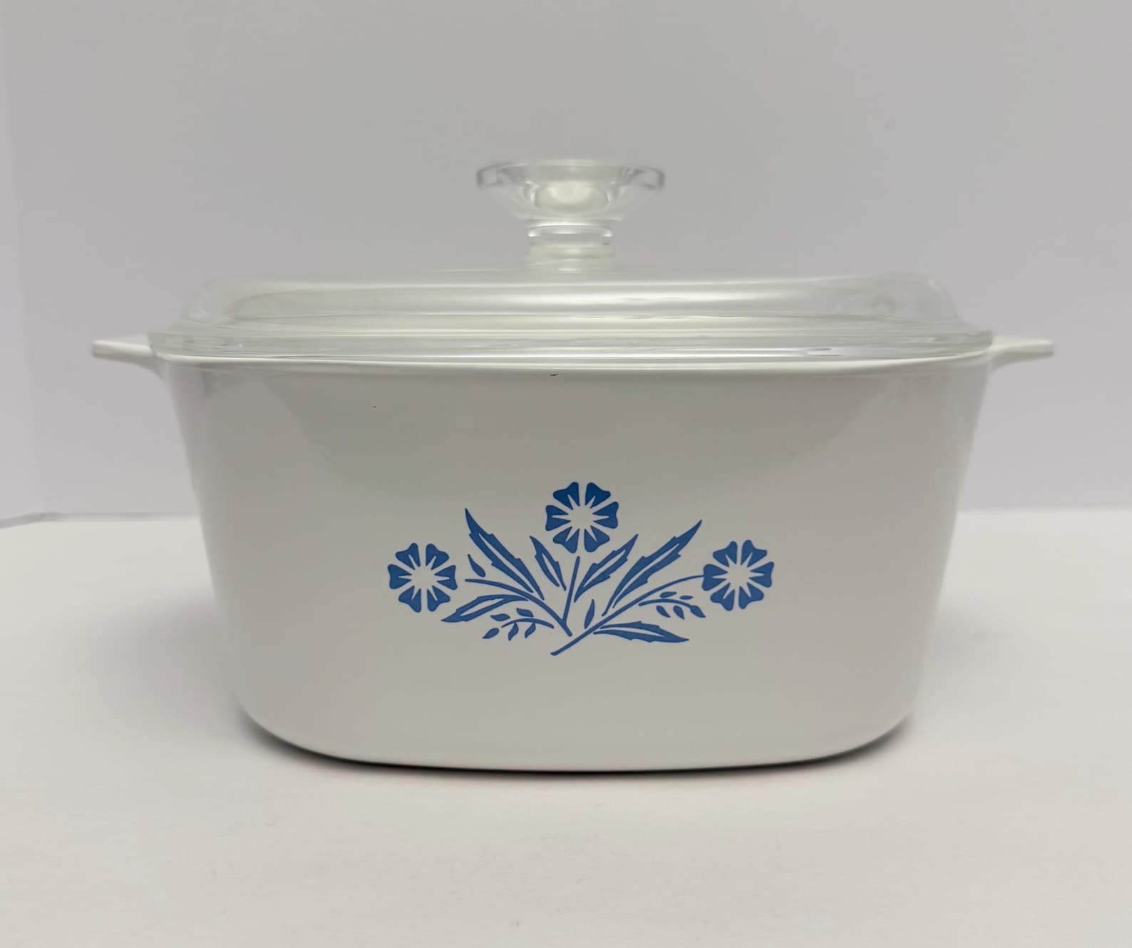 Vintage Corning Ware Blue Cornflower A-3-B Casserole Dish with Lid.