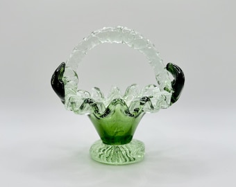 Vintage handgeblazen kunstglazen mand gedraaid handvat groen en helder, zeldzame A-20.