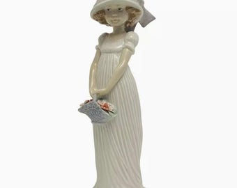 ヴィンテージ 2004 リヤドロ「リトル レディ」磁器 8 インチ