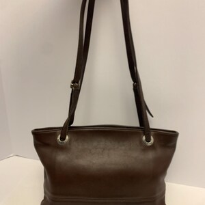 RARE Coach Vintage Brown Leather Small Slim Bucket Shoulder  display picture 1
