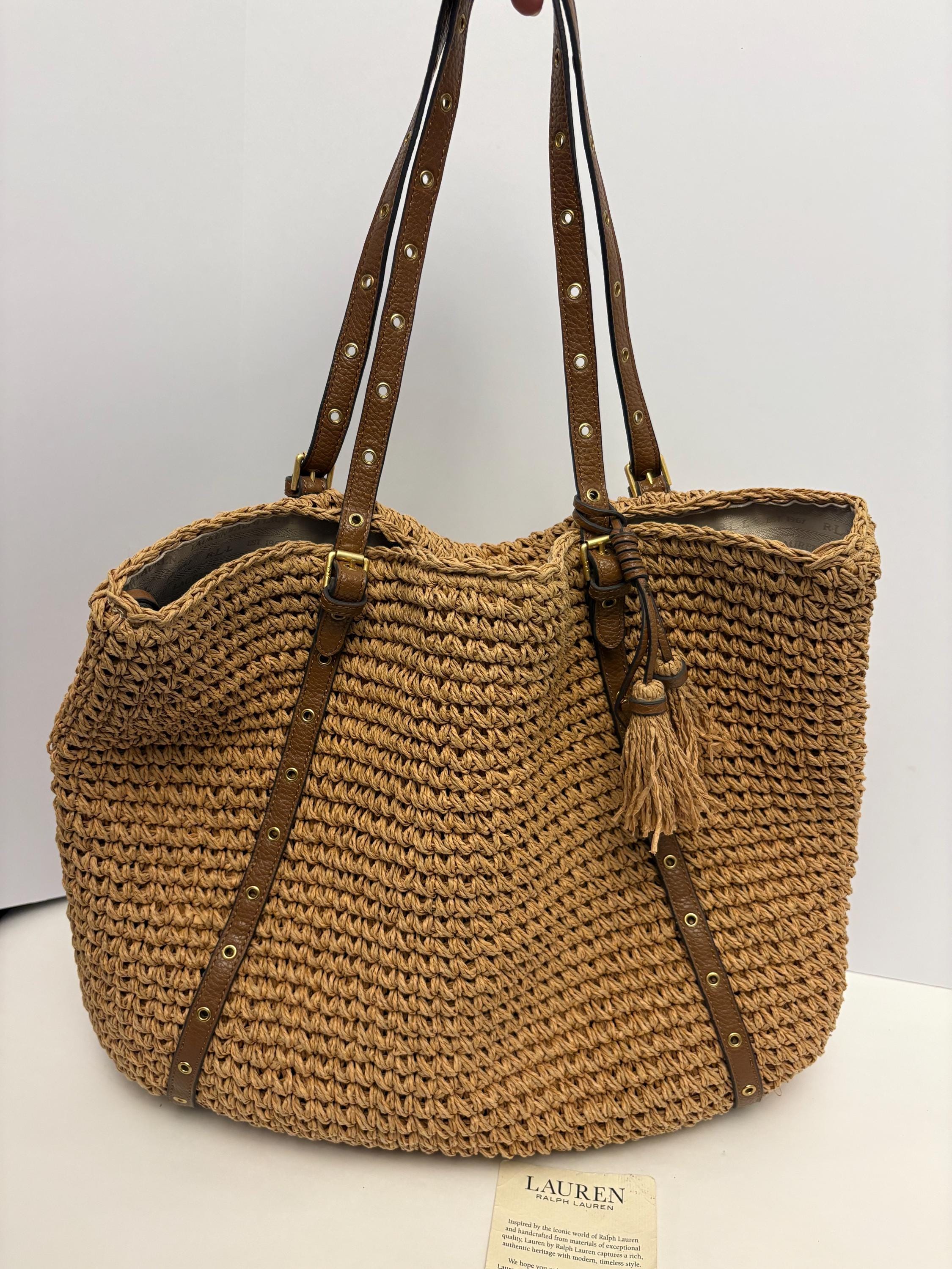 Kalinga Ashok Chloe Faye Medium Shoulder Bag Hotelkalingaashok