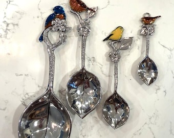 Bird Measuring Spoon Set with Floral Handle and Leaves