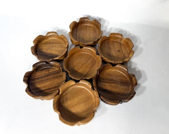 Set of 7 Scalloped Edge Monkey Pod Wood Bowls