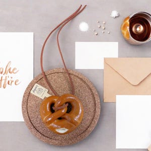 Mini pendentif bagel, joli cadeau de vacances artisanal, pendentif amitié créatif, breloque de sac pour sacs et accessoires