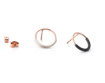 Mixed Metal Circle Stud Earrings in Rose Gold and Silver, Solid Gold Geometric 14K Earrings, Delicate Edgy Two Tone Minimalist Post Earrings
