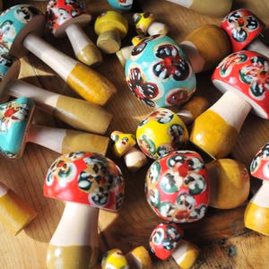 5 Wooden Mushroom Folk-Art Authentic