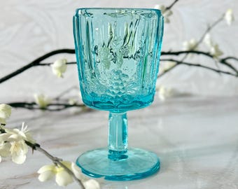 Kielich do wody Westmoreland Glass Vintage Ice Blue z panelami w kształcie winogron i liści – Mid Century Colorful Aqua – zastawa stołowa – pojedyncza wymiana