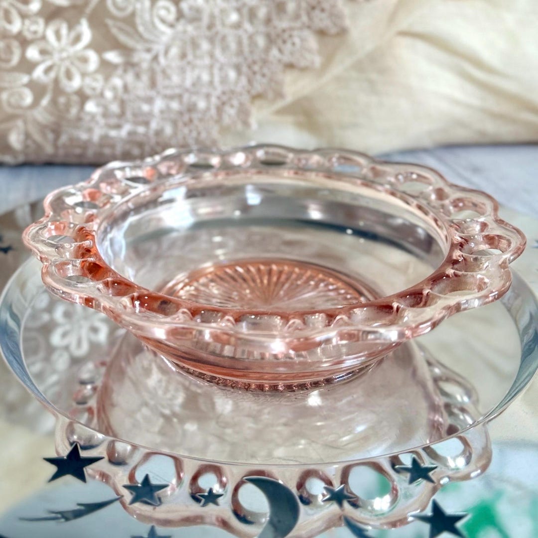 Vintage Pale Pastel Pink 1930’s Anchor Hocking 'lace Edge' Old Colony 7 ...