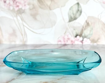 Mid Century Bright Teal Blue 1960s Hazel Atlas Capri Colonial Rectangular Serving Bowl / Celery Dish - Turqouise Art Deco Style Dish